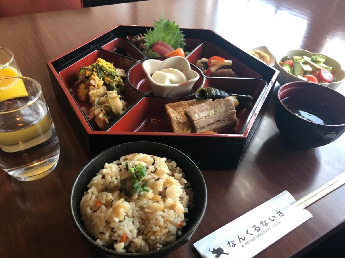 サンセットビーチホテル Chatan Eksteriør billede